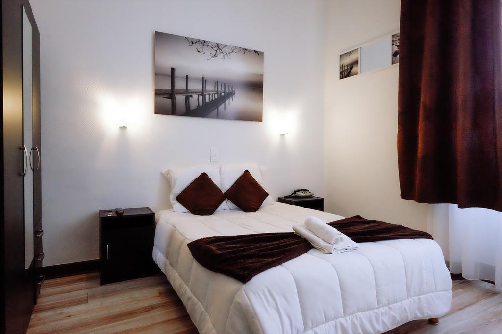Hotel Pedussaut Сен-Годенс Экстерьер фото